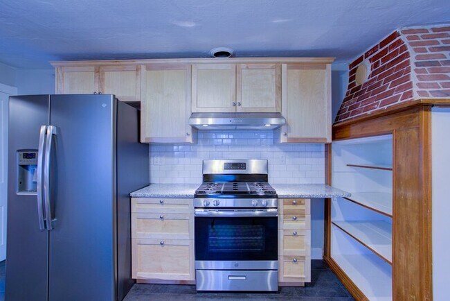Foto del edificio - 106 W Walnut St