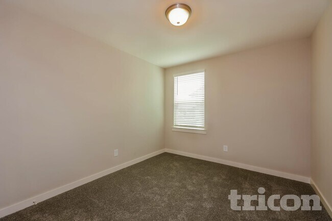 Interior Photo - Tricon Saginaw