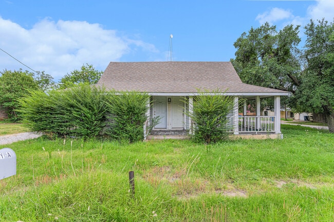 Building Photo - 111 W Atchley Ave
