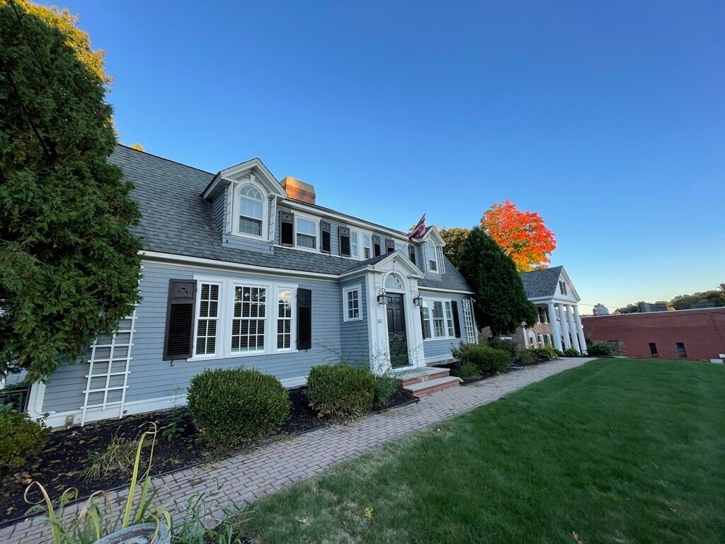 361 N Main St Unit 2, Andover, MA 01810 Apartment for Rent in Andover