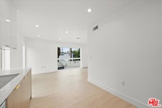 Building Photo - 4922 S Centinela Ave