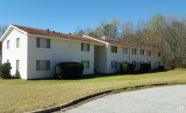 Building Photo - Woodsdale Apartments