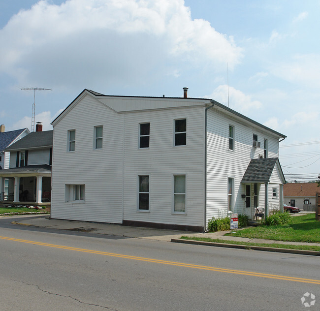 Building Photo - 128 S Miami St