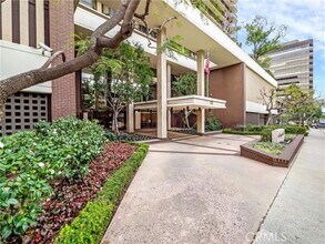 Building Photo - 222 Monterey Rd