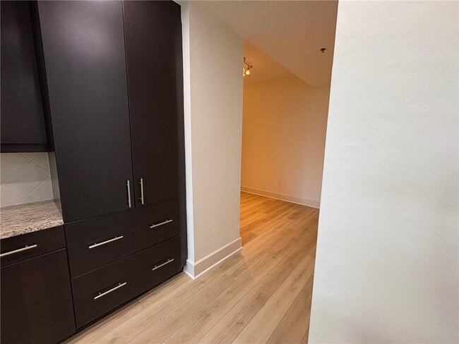 Foto del edificio - 1080 Peachtree St NE