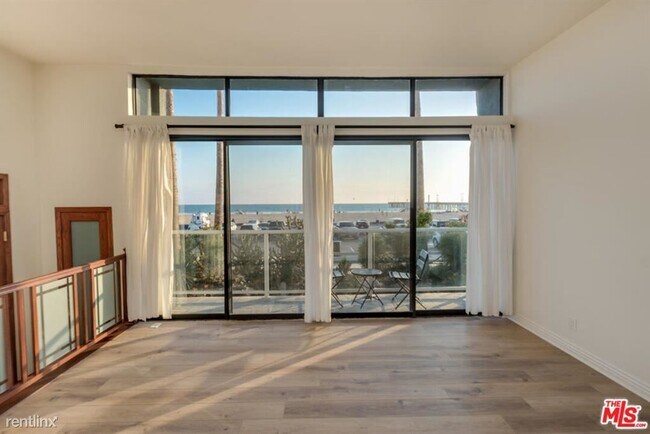 Foto del edificio - 2 br, 2 bath Condo - 1 Buccaneer St Apt 4