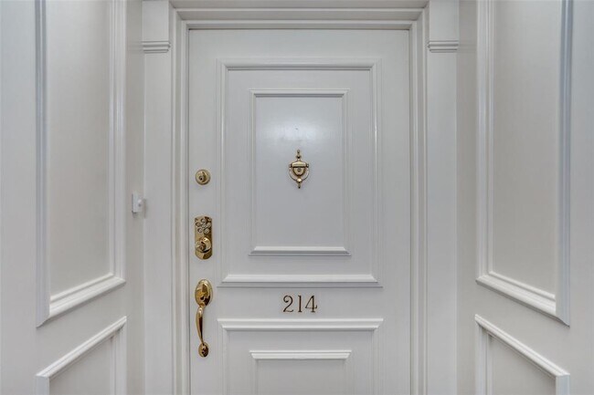 Foto del edificio - 5200 Keller Springs Rd