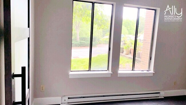Foto del edificio - 583 Southampton Ct
