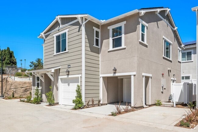 Building Photo - 1523 Wingwood Ln