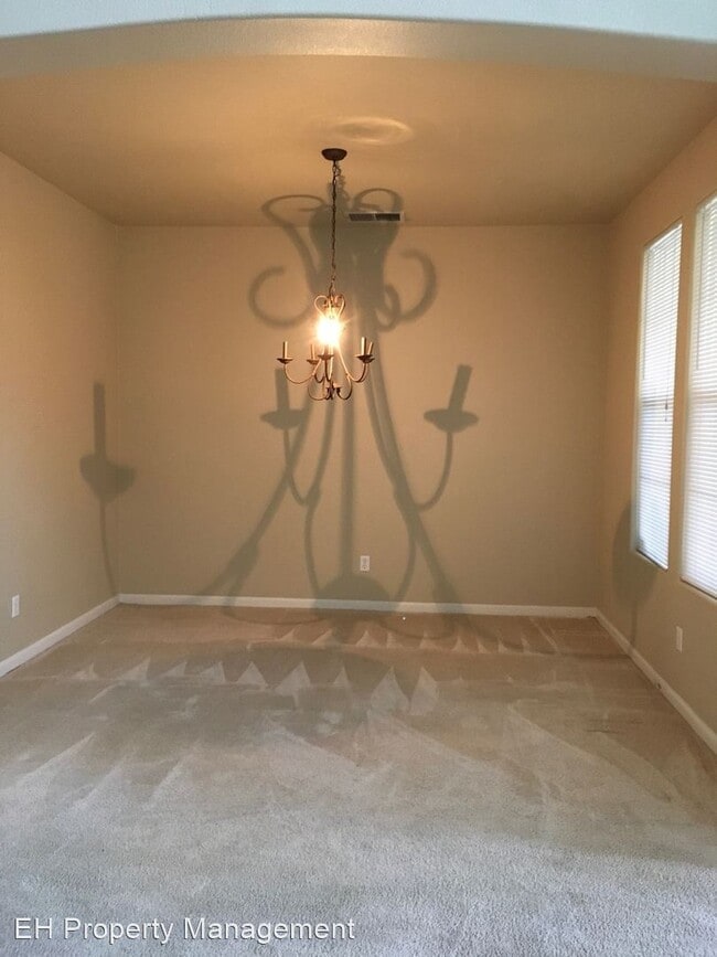 Building Photo - 4 br, 3 bath House - 4708 Lusitano Way