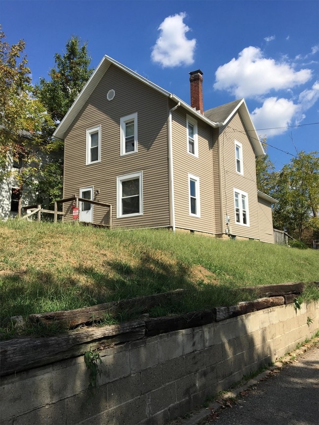 Building Photo - 98 N Lancaster St