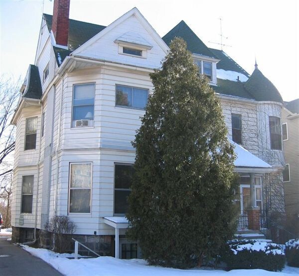 Building Photo - 602 Monroe St