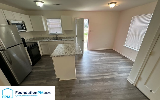 Building Photo - 4355 Kerwin Dr