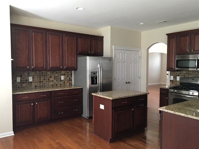 Building Photo - 16036 Long Talon Way