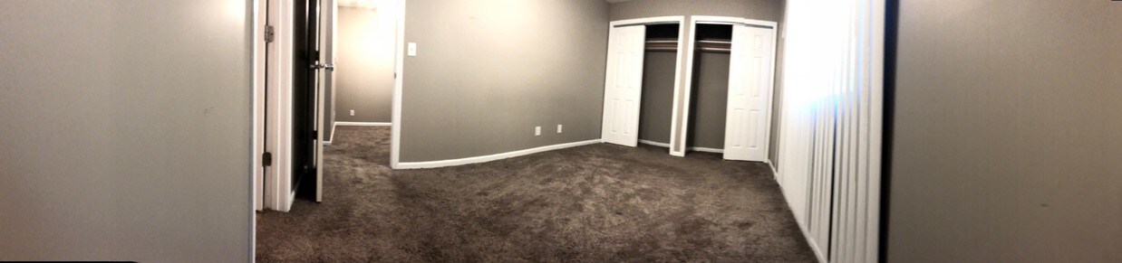 Building Photo - 1111 E St