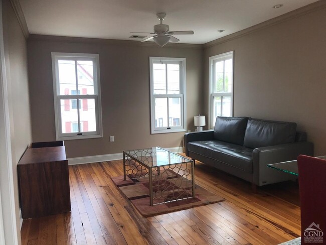 Foto del edificio - 233 Robinson St