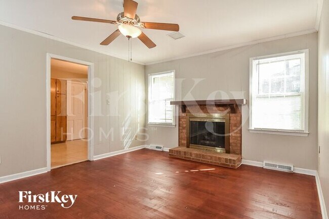 Foto del edificio - 3411 Londonderry Dr