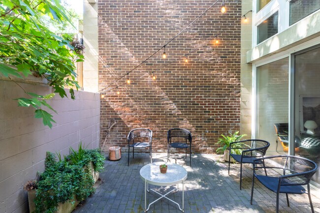 Foto del edificio - 11506 Hickory Cluster