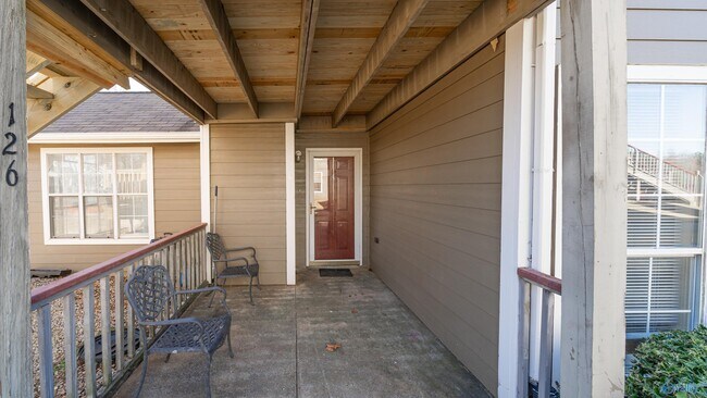 Foto del edificio - 126 Waters Edge Ln