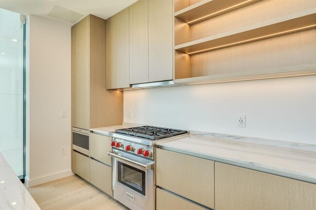 Foto del edificio - 610 Davis St