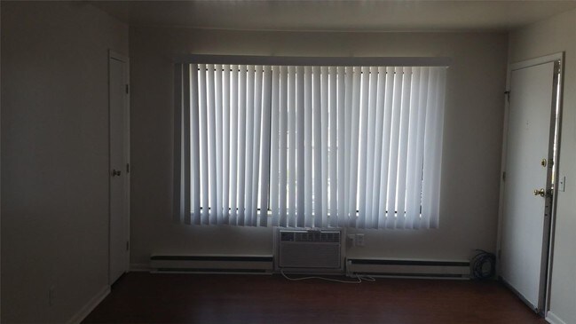 Foto del edificio - 3821 Bauer Drive - 2