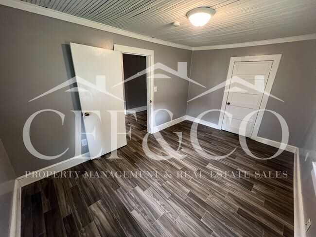 Foto del edificio - 297 Old Pacolet Rd