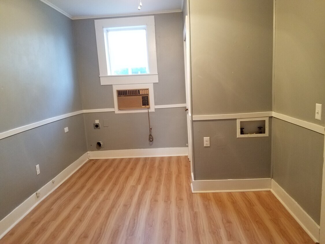 Foto principal - 910 N Newsom St