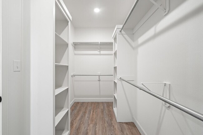 Foto del edificio - 9410 N Farm to Market Rd 1729