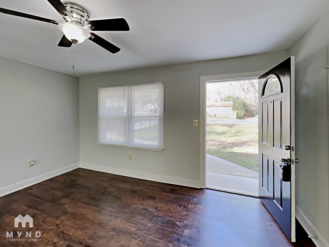 Foto del edificio - 6614 Water Mill Ct