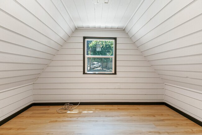 Building Photo - 772 Arrowhead Villa Rd