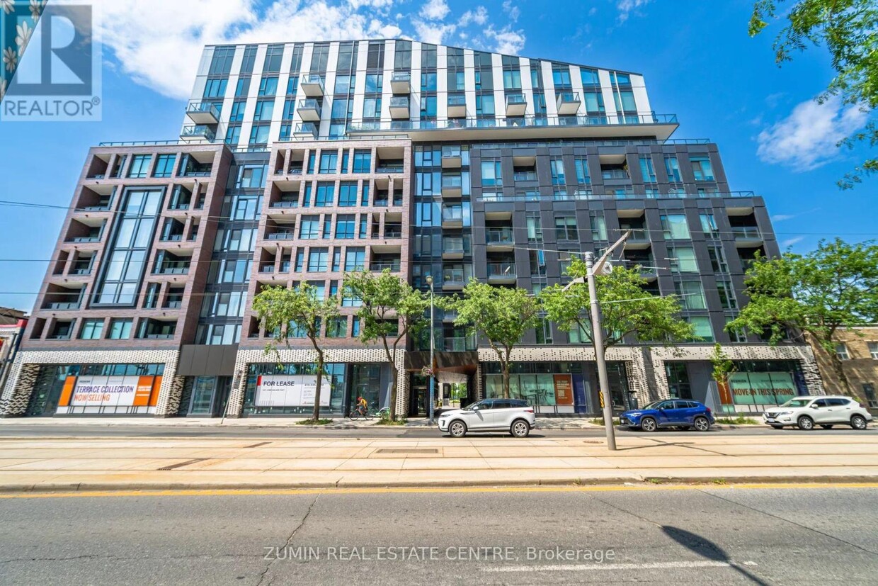 Photo principale - 1808-1808 St Clair Ave W