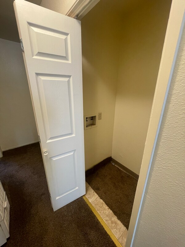 Building Photo - 132 Frisbie St