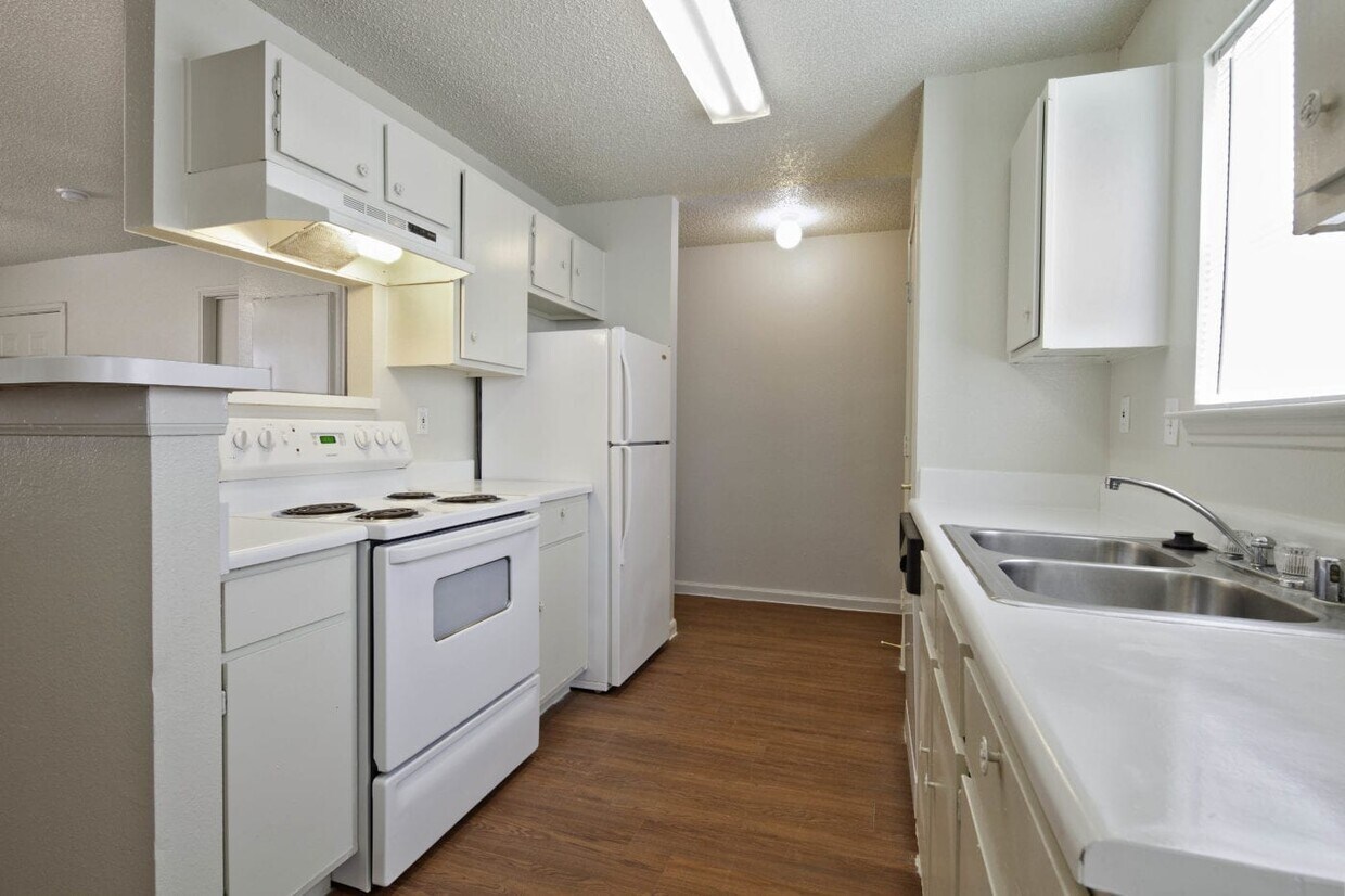 Foto principal - Meadowbrook Plaza Apartments