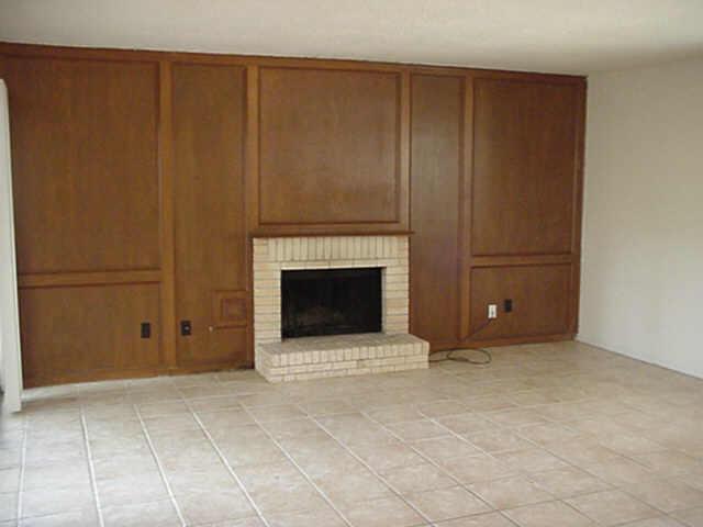 Foto del edificio - 10823 Sugar Hill Dr