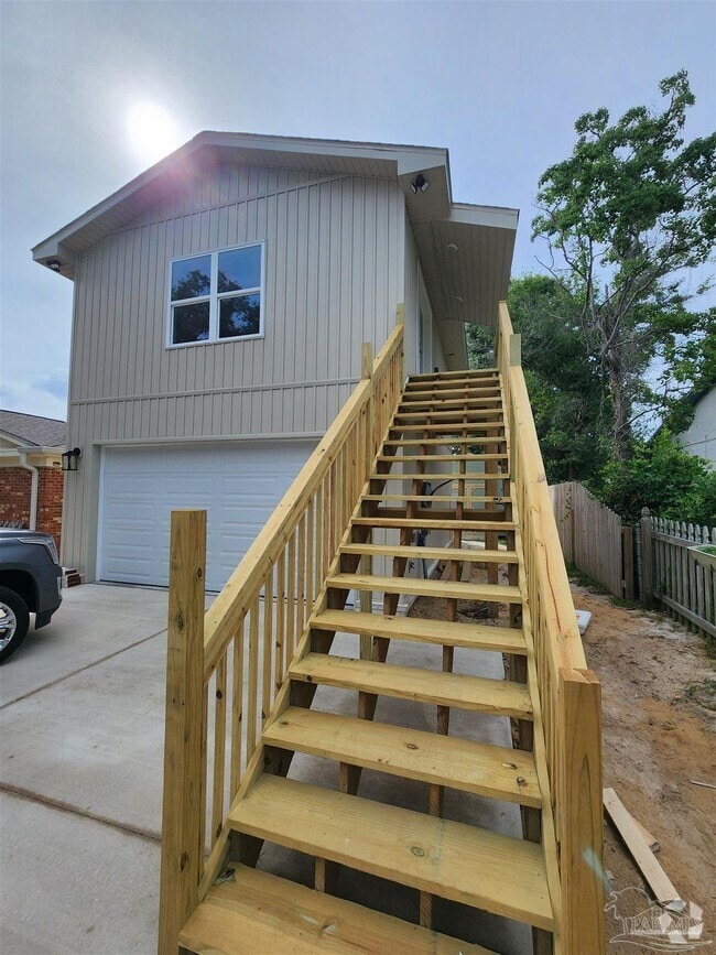 Building Photo - 3305 Bluewater Dr
