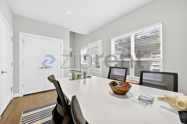 Foto del edificio - 4906 Live Oak St