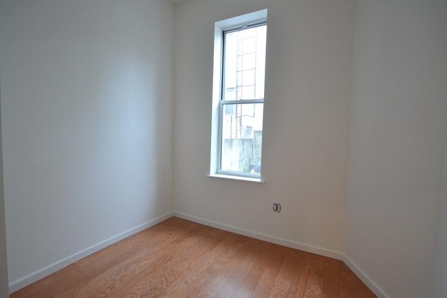 Foto del edificio - 279 Saint Nicholas Ave
