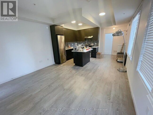 Photo du bâtiment - 1711 Pure Springs Blvd.