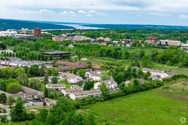 Aerial - Plaza East/Summerhill Townhouses