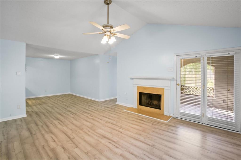 Primary Photo - 304 Peachtree Frst Dr