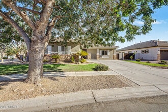 Building Photo - 4203 E Los Altos Rd