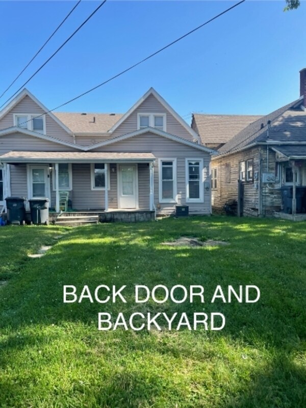 Building Photo - 219 E 13th St