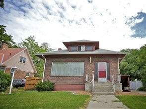 Building Photo - 421 100 N