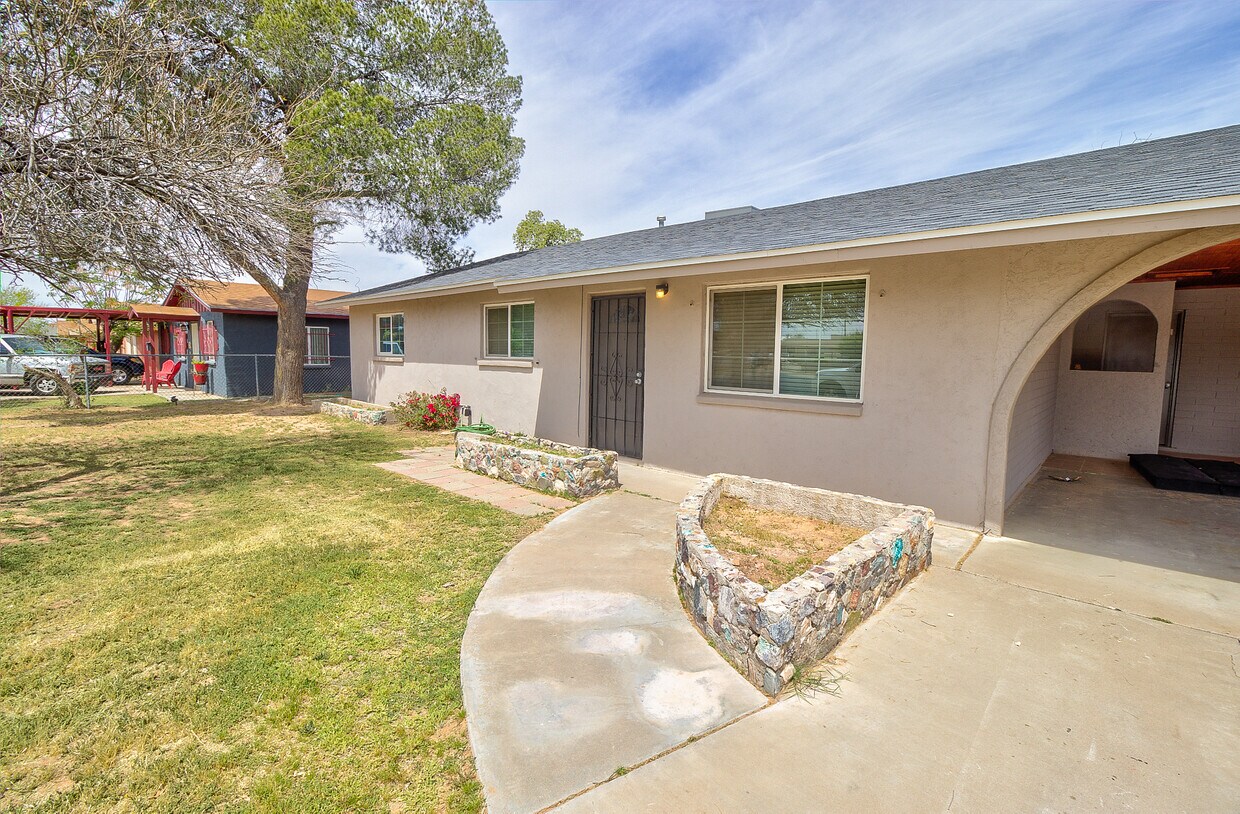Foto principal - 334 W Harding Ave