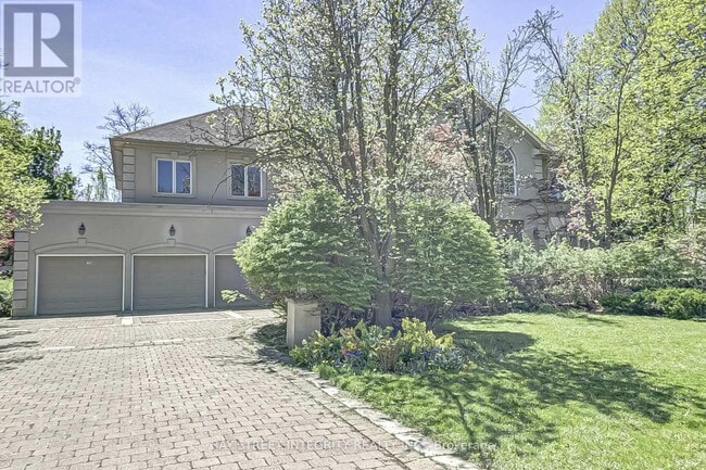 Building Photo - 155 Renaissance Ct