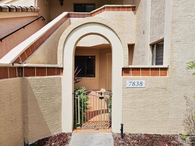 Building Photo - 7838 Sugar Bend Dr