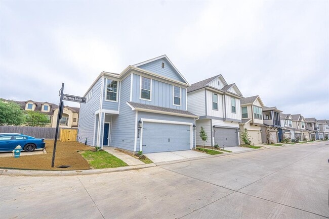 Building Photo - 10303 Harmon Smith Dr.