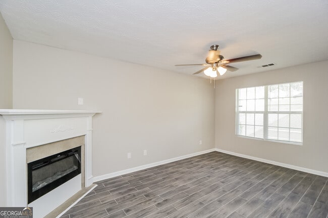 Foto del edificio - 503 Carlton Pointe Dr