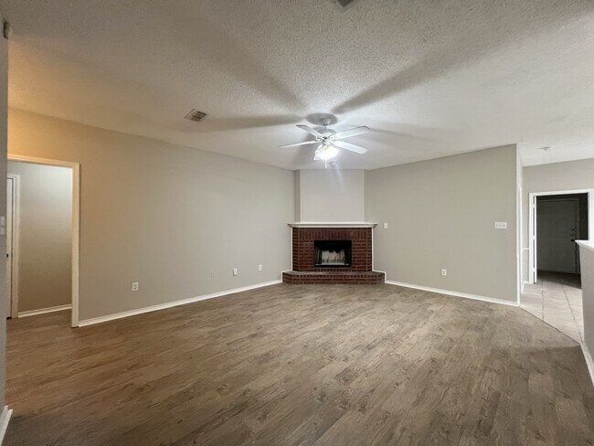 Foto del edificio - 6542 88th St