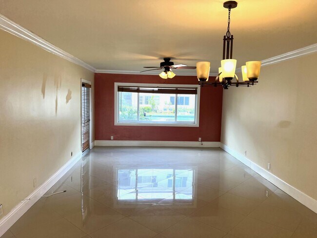 Building Photo - 4500 N Flagler Dr